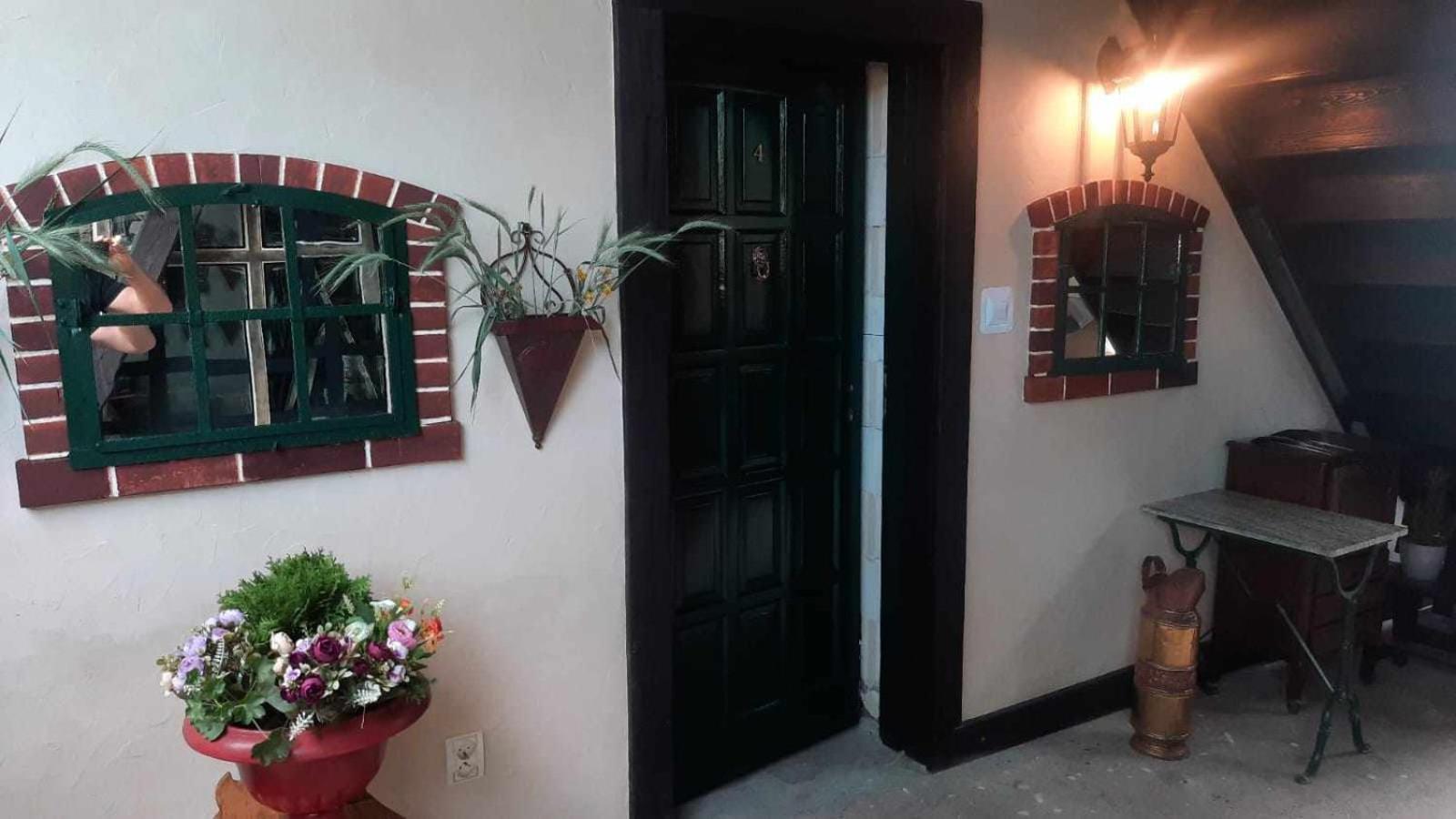 Apartament Jelen W Smokingu Sulow  Kültér fotó